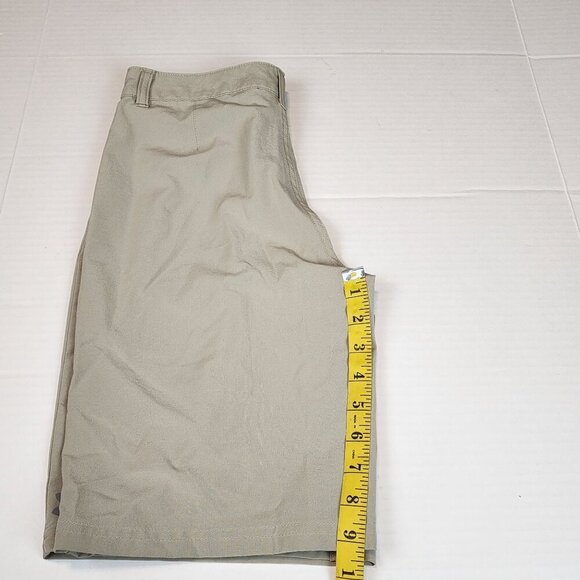 Under Armour boy sz 14 khaki performance shorts golf activewear preppy - Picture 9 of 9